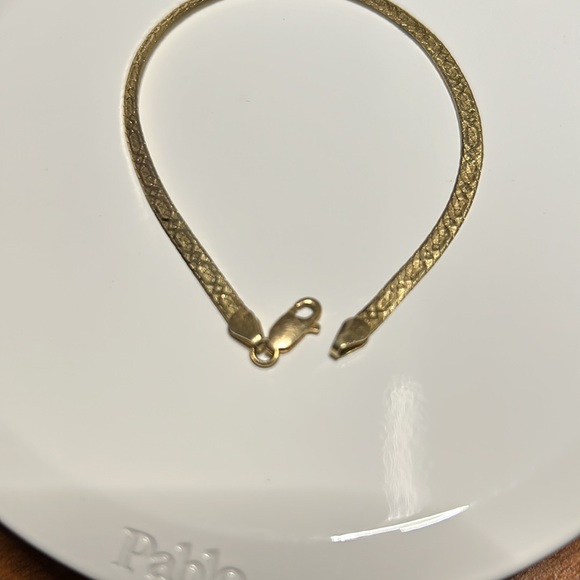 Solid 14k Italian Grand Herringbine Bracelet - Picture 12 of 14
